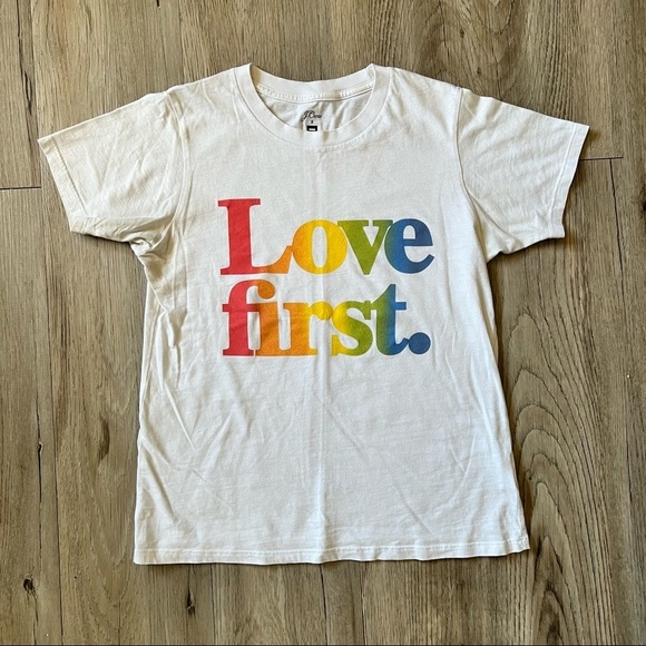 🔥SALE- any 4/$20. Jcrew Pride T-shirt​ - Picture 1 of 4